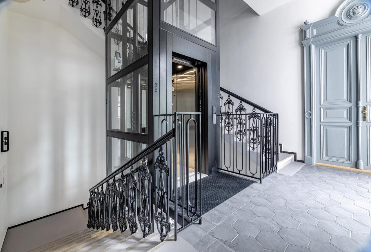 Elegant Apartments Located In The Centre Of Прага Экстерьер фото
